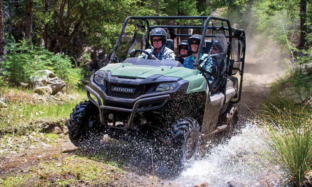 Honda Side-by-Side 4-Seater Pioneer 1000-5 Leading the Off-Road Adventure 3