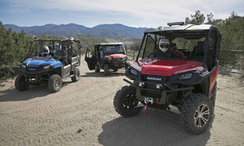 Honda Side-by-Side 4-Seater Pioneer 1000-5 Leading the Off-Road Adventure 4