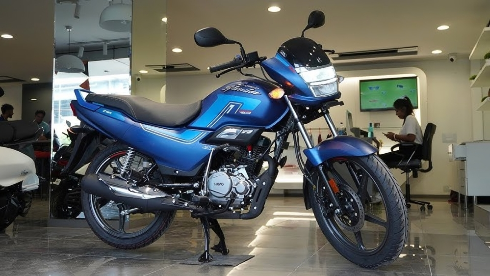 New Hero Super Splendor 125cc A Ride That Combines Power and Comfort 2