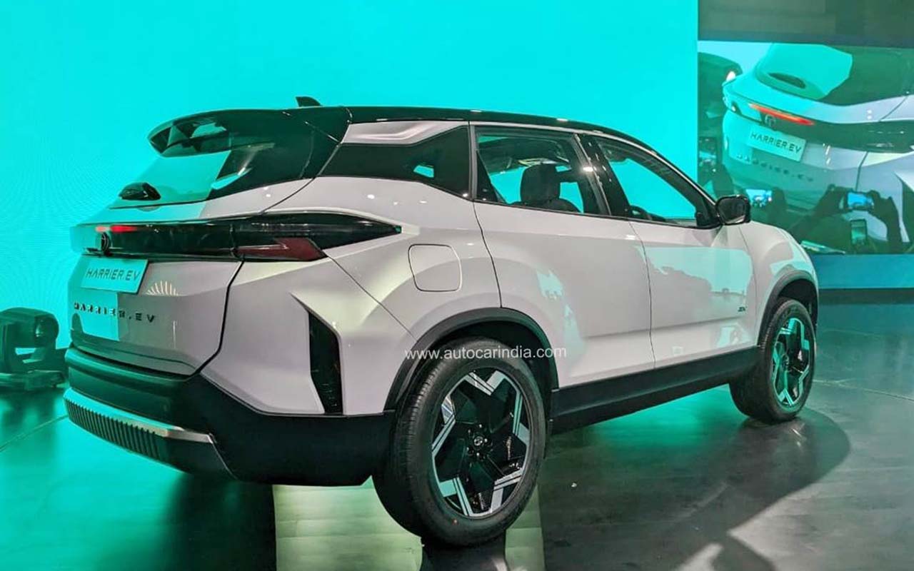 Tata Harrier EV Redefining Luxury in Electric Mobility 22